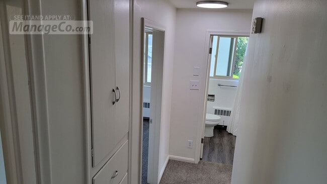 Building Photo - Large Bountiful 2 Bed with Garage