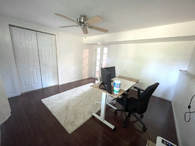 Building Photo - 134 Kilgore St