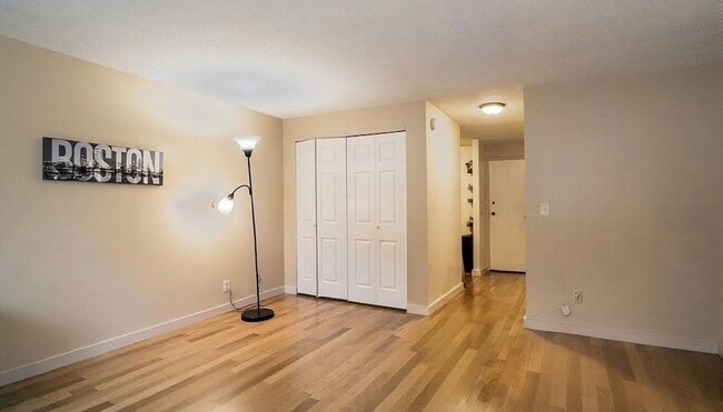 Building Photo - 50 Green St