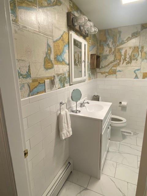 Building Photo - 52 Lawn Ave