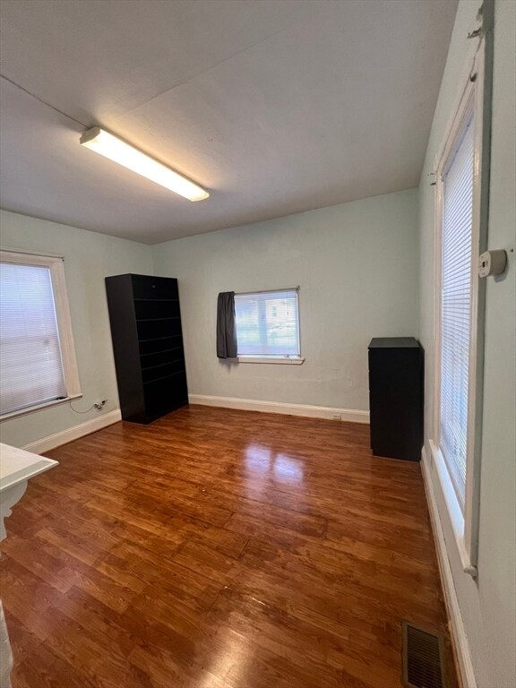 Building Photo - 92 Columbia St