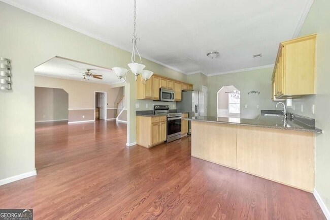 Building Photo - 1086 South Gordon Rd SW