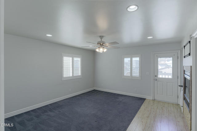 Building Photo - 121 Los Angeles Ave