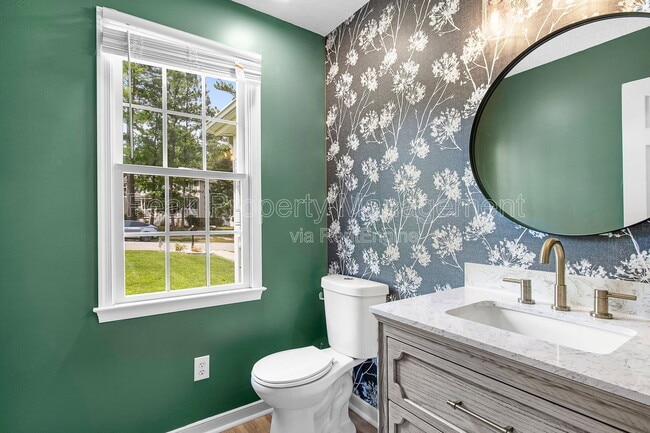Building Photo - 5824 Silver Fox Ln