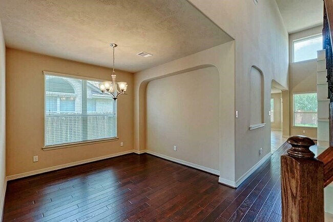 Building Photo - 2104 Pearl Bay Ct