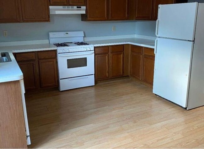 Building Photo - 475 Plum Creek Ct