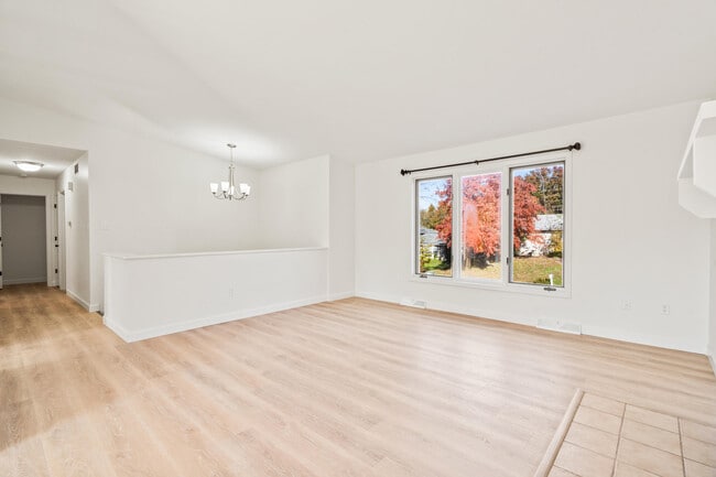 Building Photo - 3608 Teakwood Dr