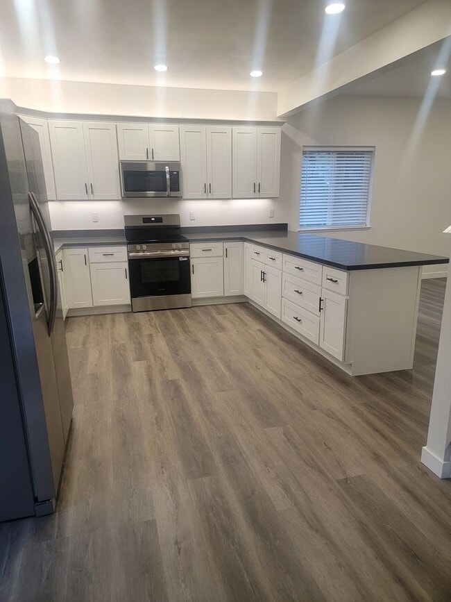 Building Photo - New Construction in Yelm's Clearwood Gated Community