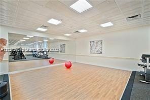 Building Photo - 2030 S Ocean Dr