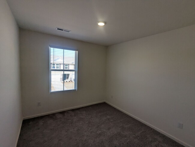 Building Photo - Brand New Corner Unit 3 Bedroom Townhome i...