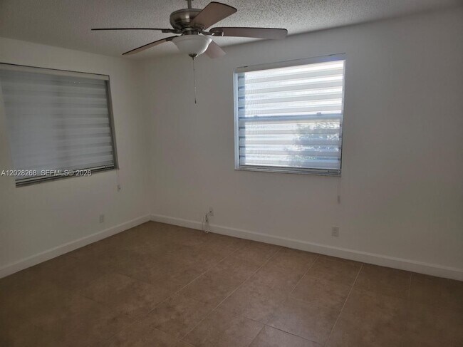 Building Photo - 10115 W Sunrise Blvd