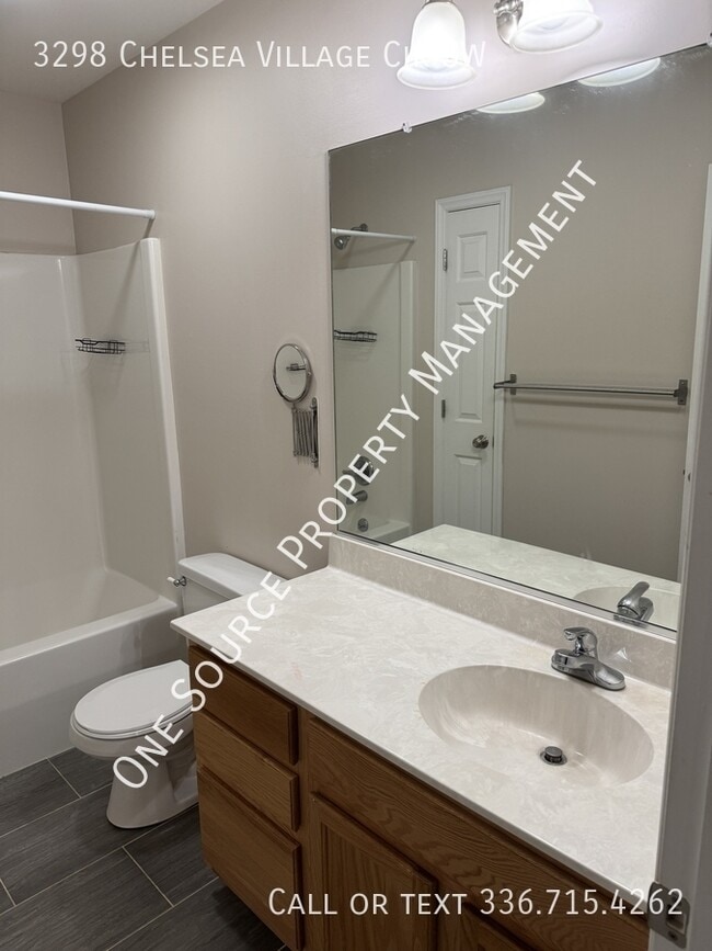 Building Photo - 3298 Chelsea Village Cir SW
