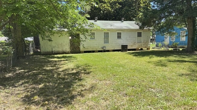 Building Photo - 1608 S 4th St