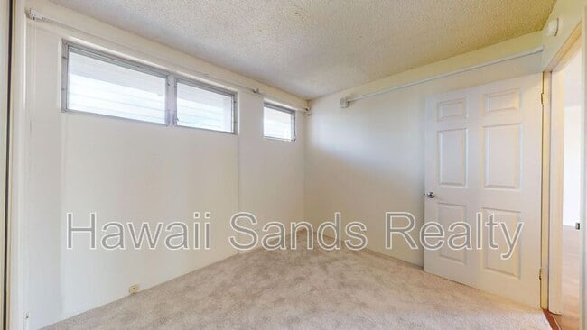 Building Photo - 1617 Ke’eaumoku St