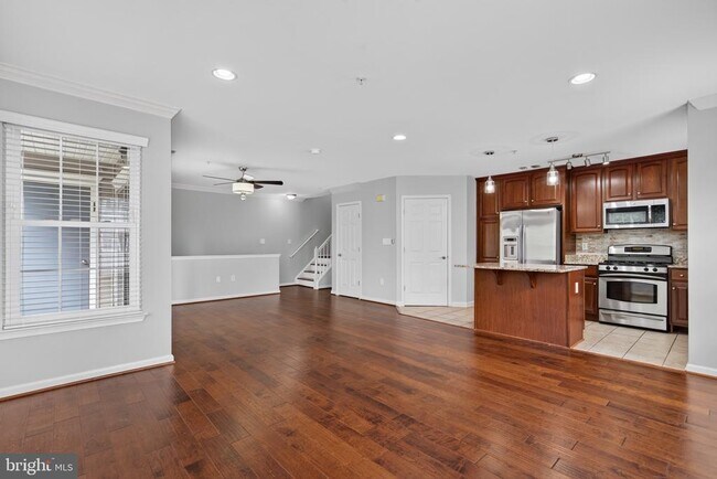 Building Photo - 12825 Fair Briar Ln