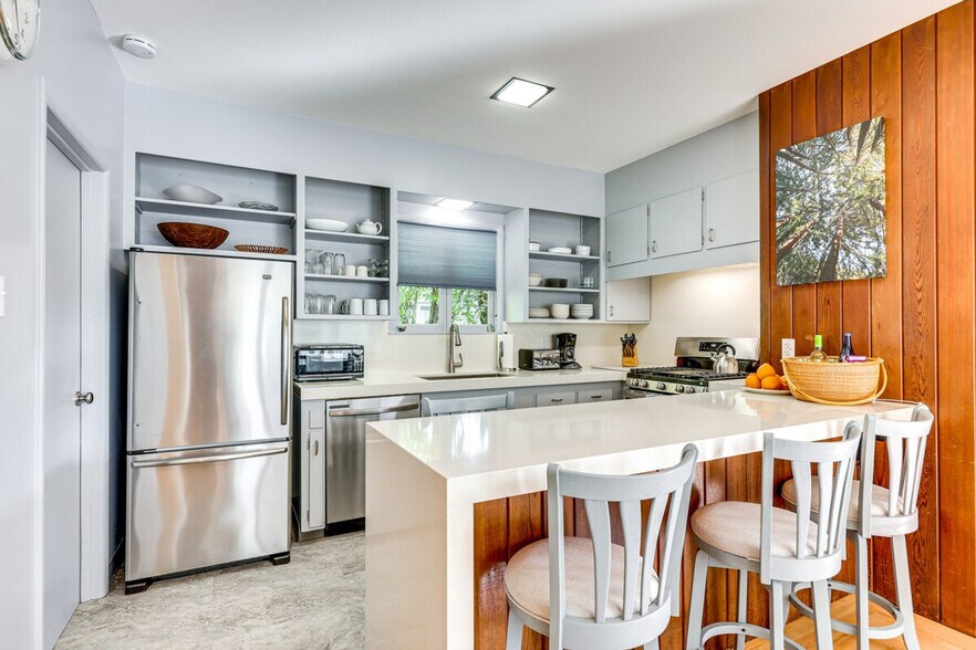 Building Photo - 218 Morning Sun Ave