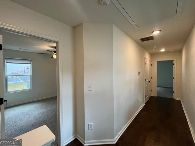 Building Photo - 1142 Coleman St SW