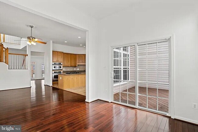 Building Photo - 24689 Siltstone Square