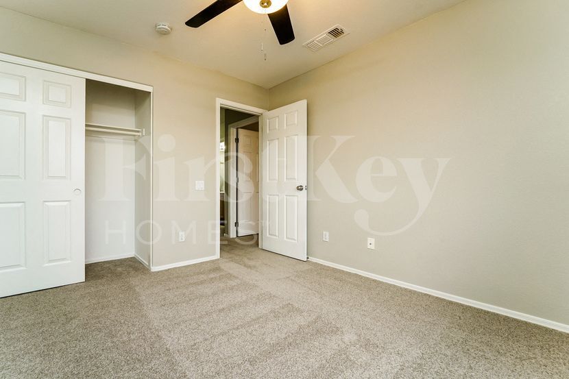 Building Photo - 7741 E Calle Bien Nacida