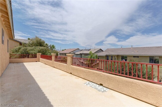 Building Photo - 5862 Bluthe Bridge Ave
