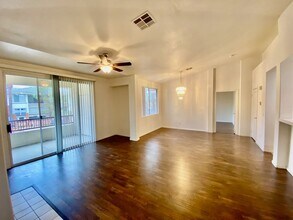 Building Photo - Executive Summerlin Suite