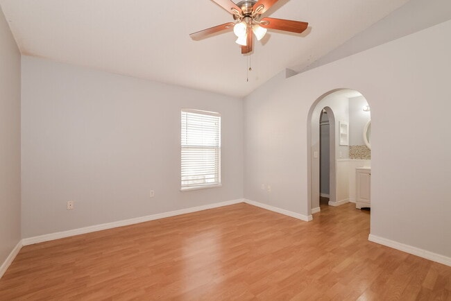 Building Photo - 6845 Ebans Bend