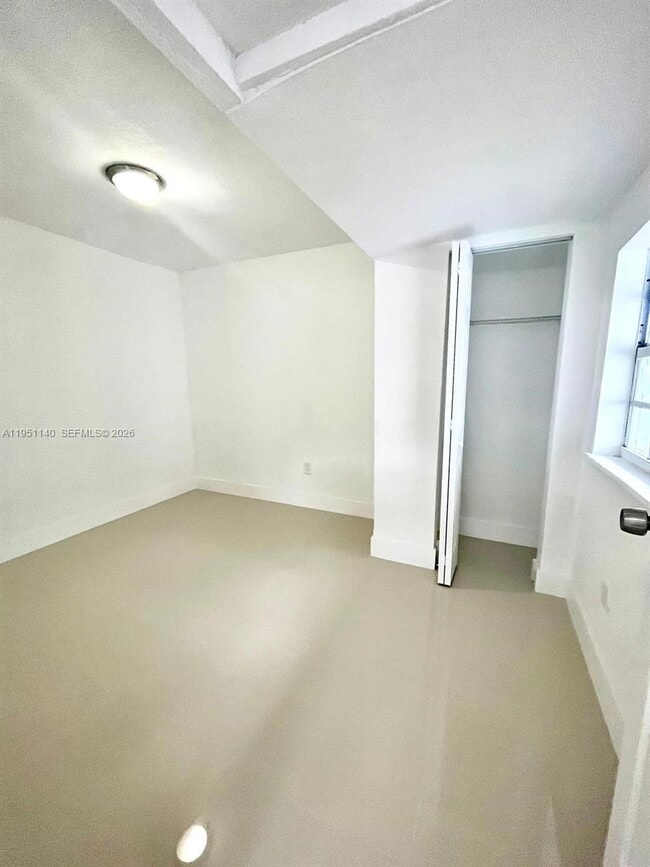 Building Photo - 8119 NW 5th Ct