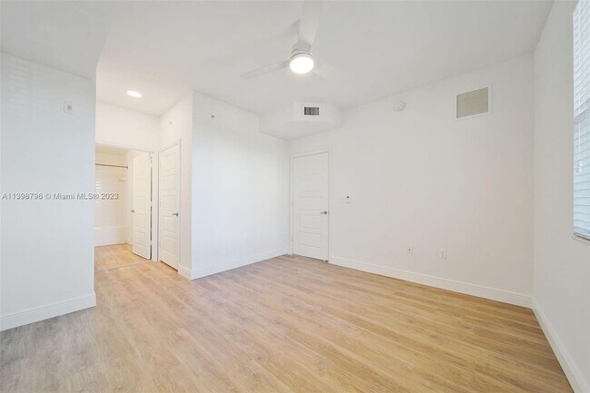 Building Photo - 10170 SW 7th St