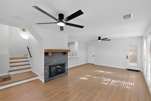 Building Photo - 1009 Lake Bluff Dr