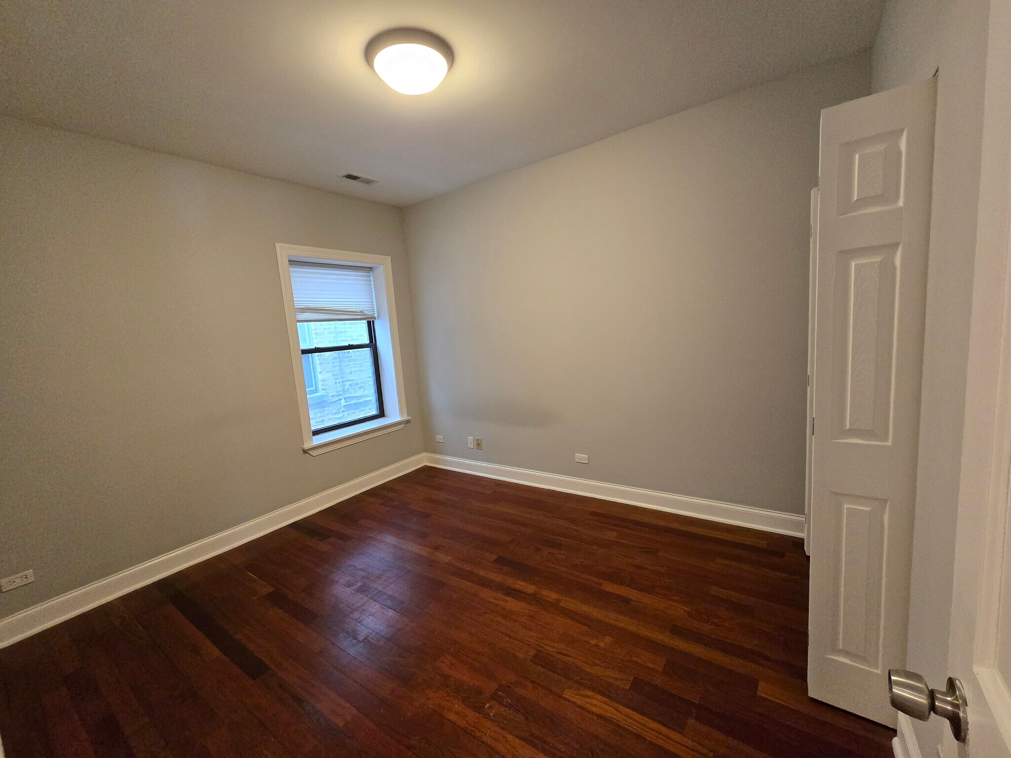 Building Photo - 1360 W Estes Ave