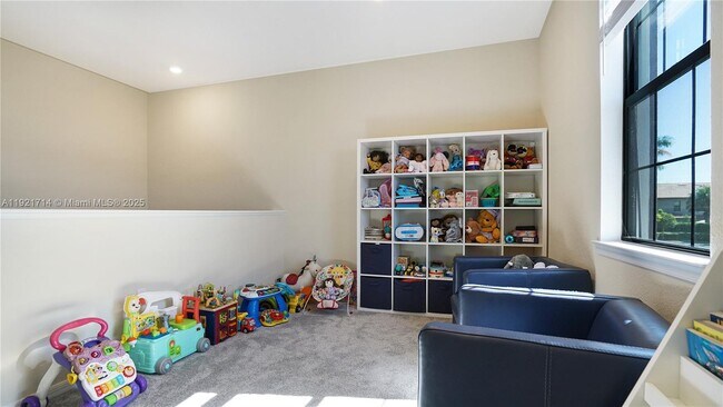 Building Photo - 8605 Patron Ln