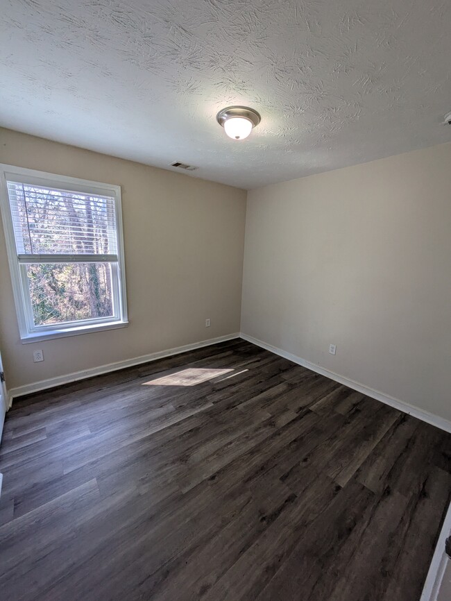 Building Photo - 375 Searchlight Dr
