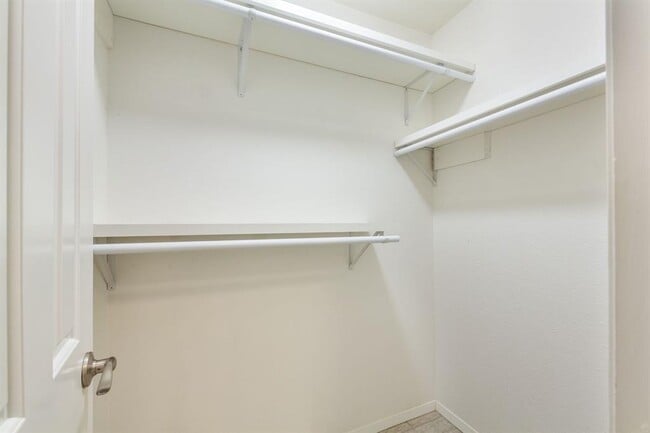 Building Photo - 4404 Travis Country Cir