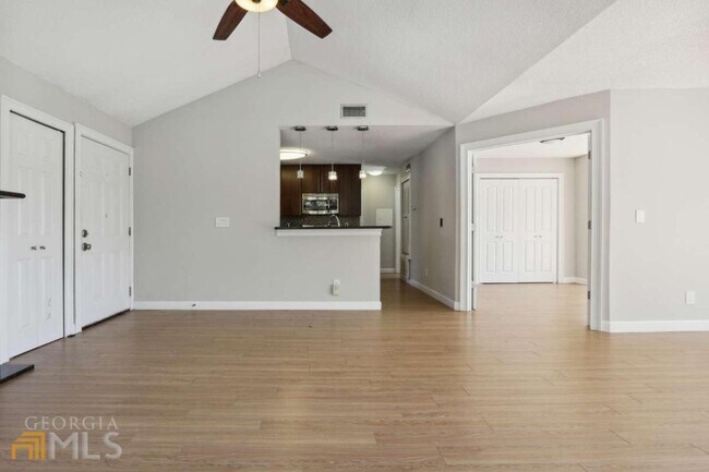 Building Photo - 1007 Sandy Ln Dr