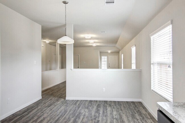 Building Photo - 6031 Sunrise Light Ln
