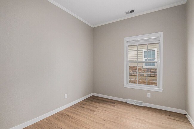 Building Photo - Remodeled 3 bed 2 bath Gem!