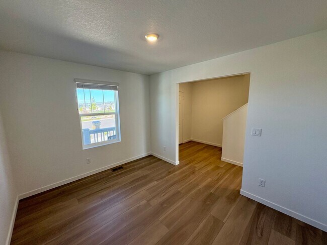 Building Photo - 4 Bed with Office, Brand New Home