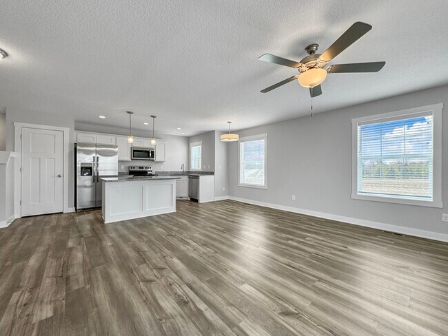 Building Photo - 2633 NW Lois Lane