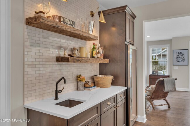 Building Photo - 2118 Edgewood Pl