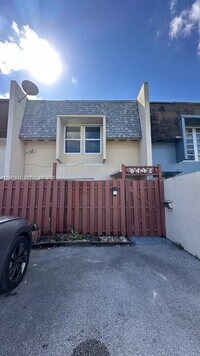 Building Photo - 6192 Boulevard of Champions