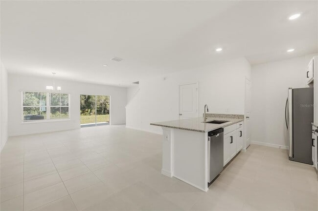 Building Photo - 2770 Raindrop Run St