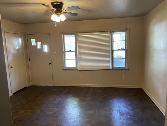 Building Photo - 3319 Dayton Ave