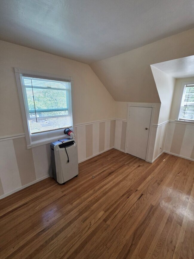 Building Photo - Endearing 4/2 Top of the Line Remodel in Concord's Canterbury Neighborhood