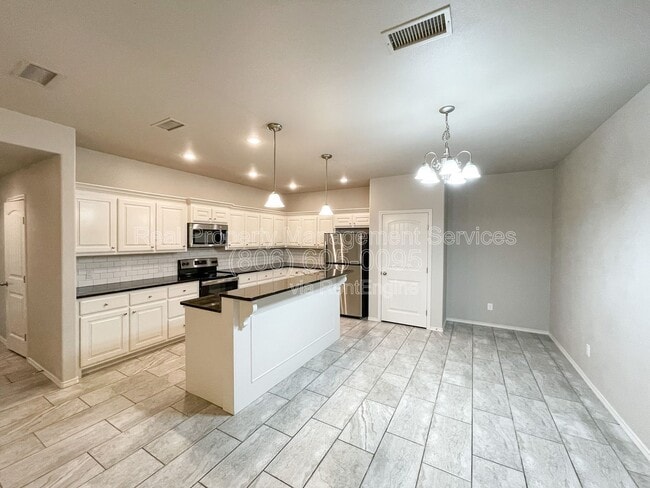 Building Photo - 2607 113th St