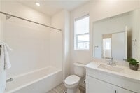 Building Photo - 136 Ruby Rd