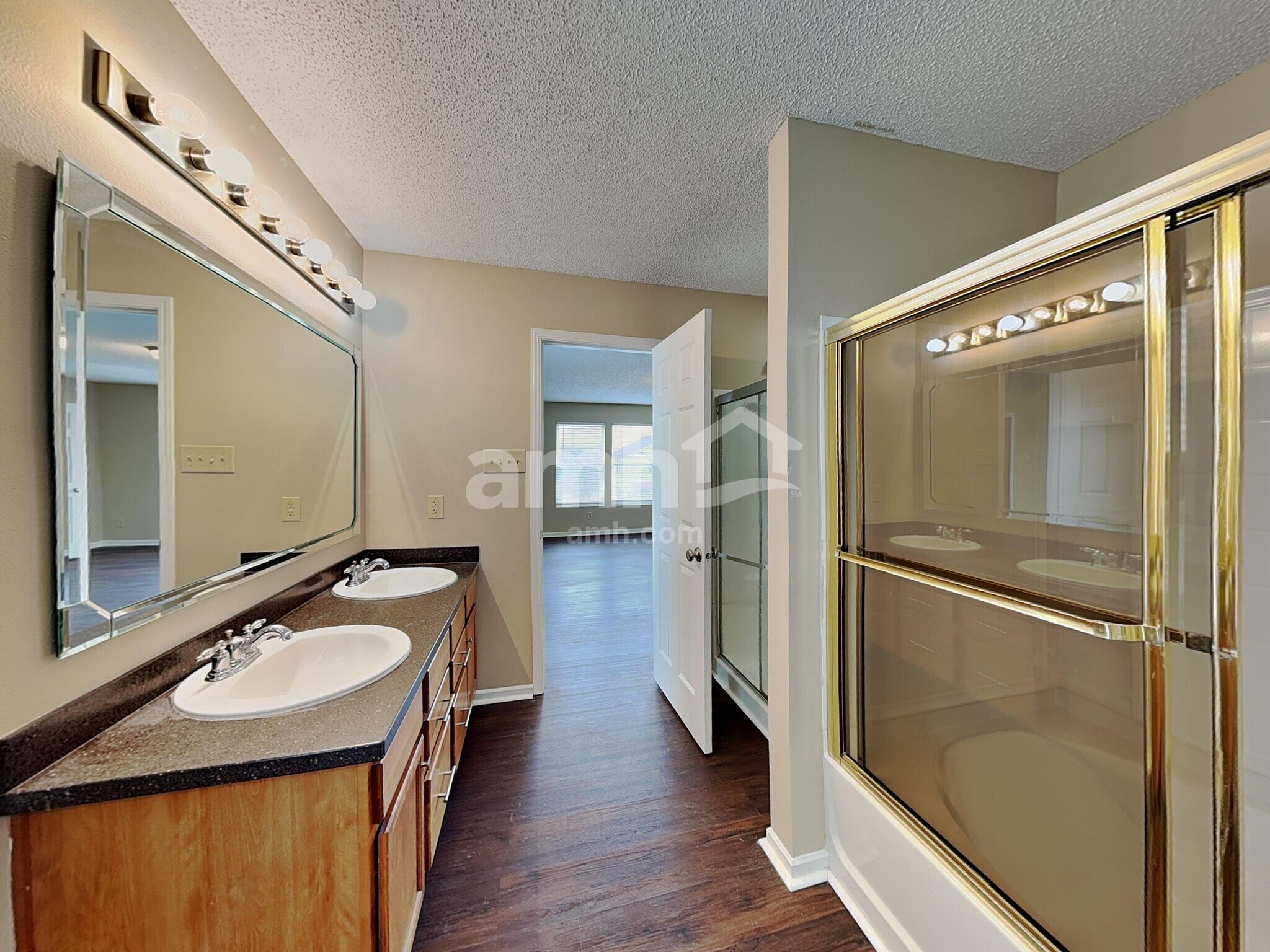 Building Photo - 936 Shenandoah Way