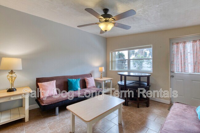 Building Photo - 114 Lynnhurst Dr