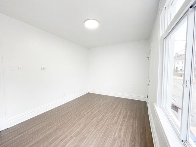 Building Photo - 709-711 Industry St