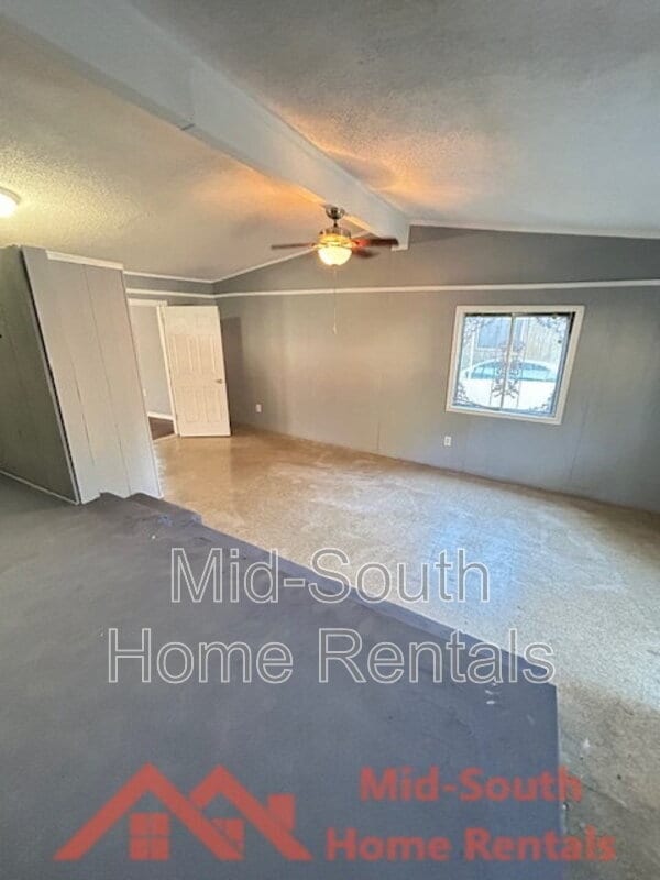 Building Photo - 803 Ledbetter Ave