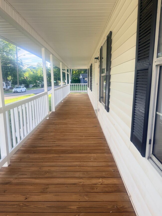 Building Photo - Fountain City rental available now